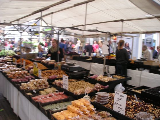 11 outdoor market in Holland